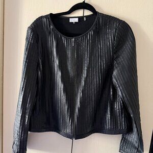 Ecru leather jacket Size XL, zipper closure